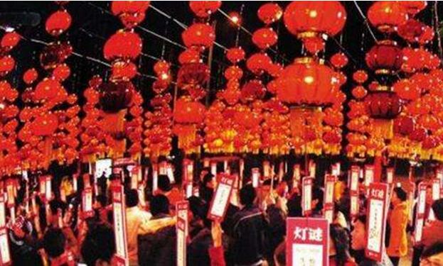 元宵節(jié)的習(xí)俗只剩下吃了,看看古人是怎么過節(jié)的! 元宵節(jié)的習(xí)俗只剩下吃了,看看古人是怎么過節(jié)的!